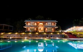 Urmilaa Green County Resort 35 Km From Kolhapur
